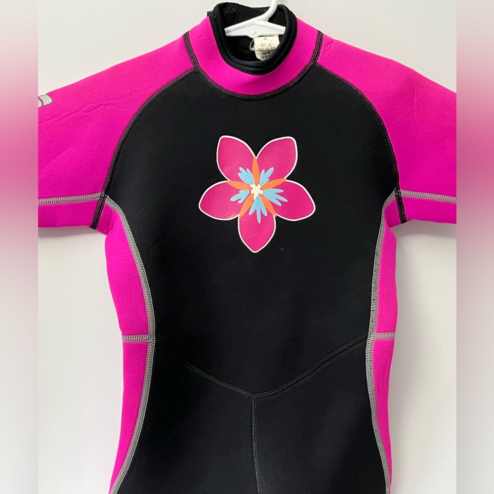LL Bean Camaro kids wet suit Excellent condition Size small